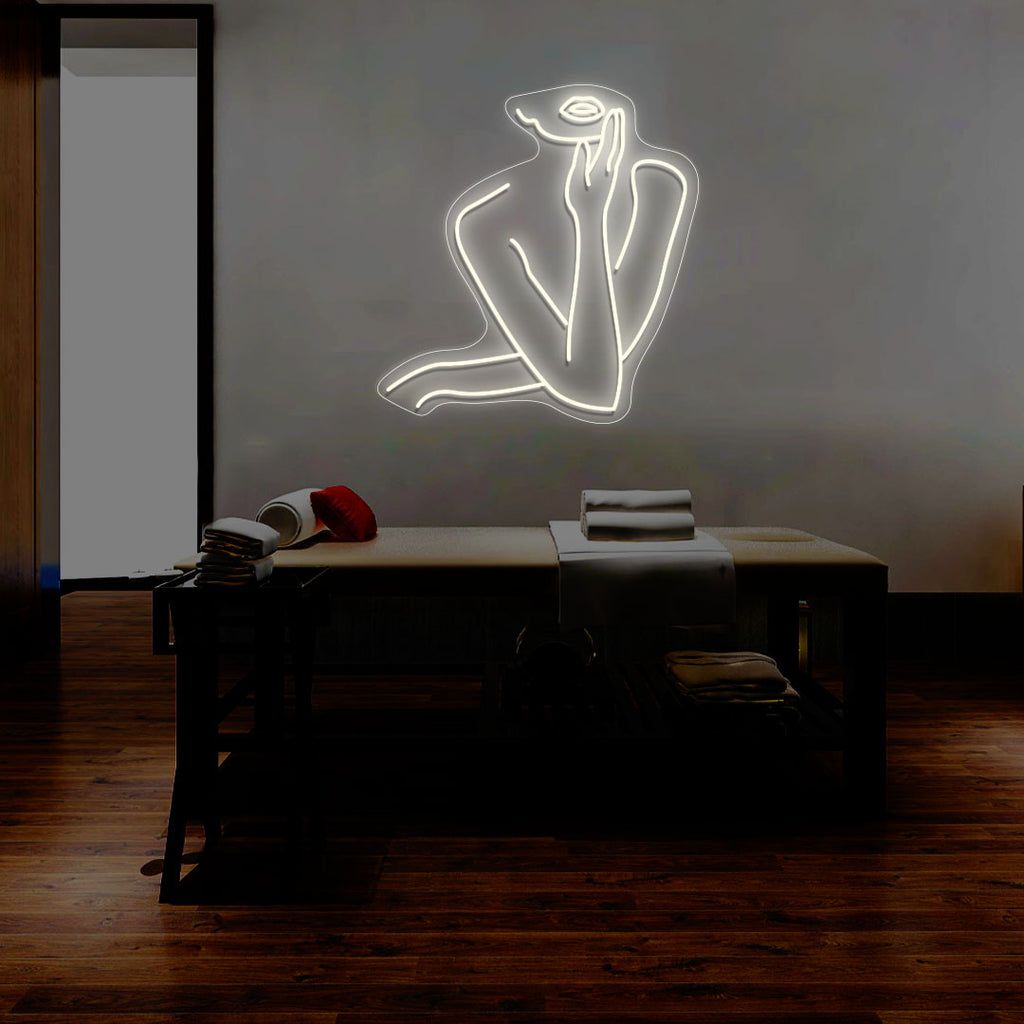Women Pose Neon Sign | CNUS014514