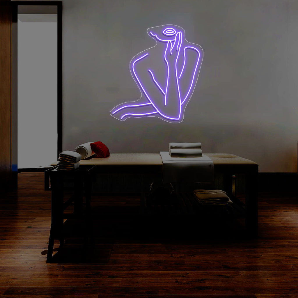 Women Pose Neon Sign | CNUS014514