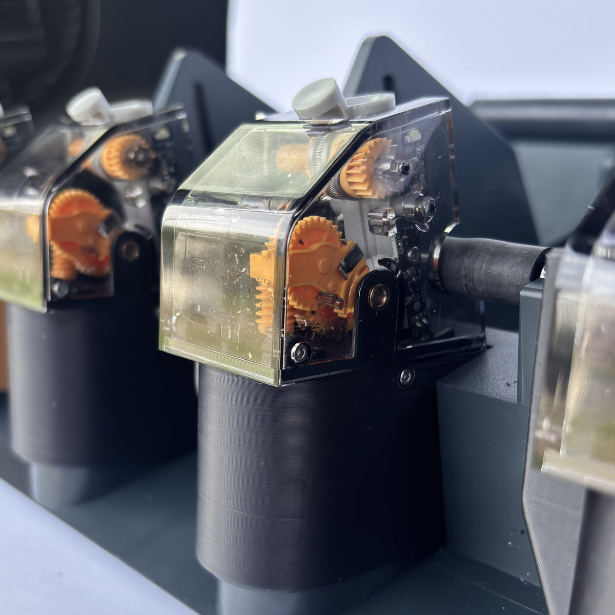 AMS1 Adjustable Feeder Bottom Kit